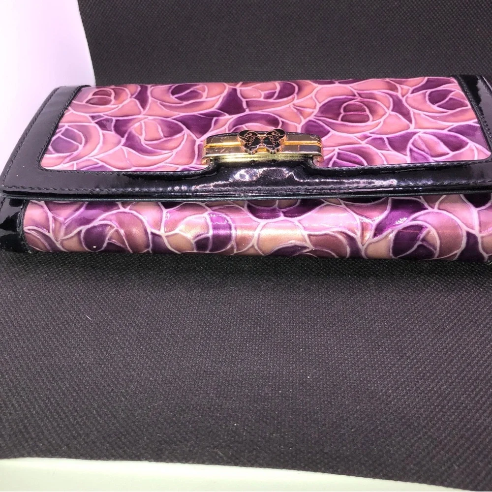 Anna Sui Dolce purple embossed kiss lock wallet